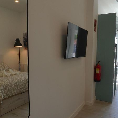Casa De Huespedes Carabanchel2 Hotel Madrid Bagian luar foto